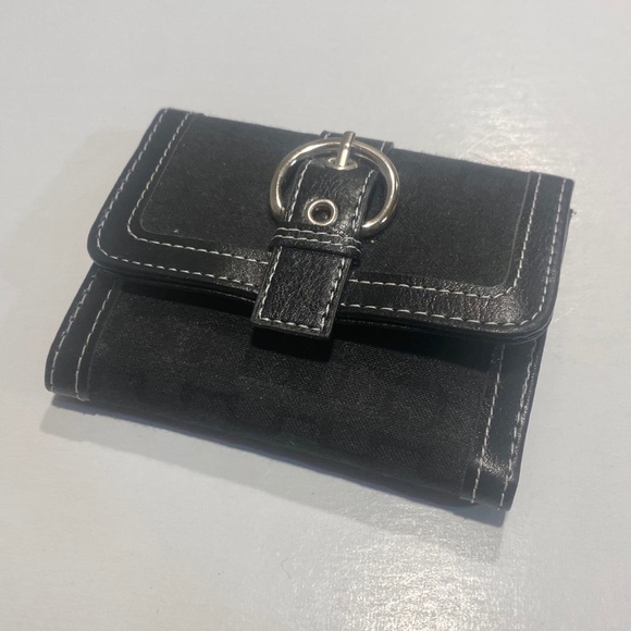โผ๏ธLAST CHANCE ๐2/$20 New Suzy Shier Card Holder Vegan Leather Fold Wallet - Picture 4 of 15